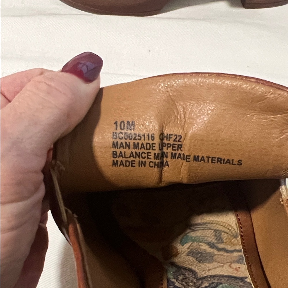 b.o.c. Cognac Brown Women's Mules Clogs Size 10 - Picture 5 of 6